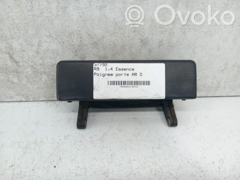 Renault 9 Manecilla externa puerta trasera 