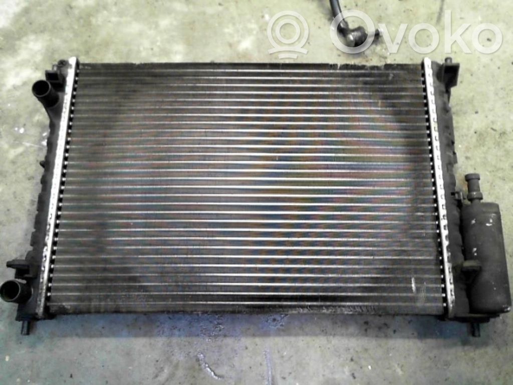 Renault Laguna I Coolant radiator 