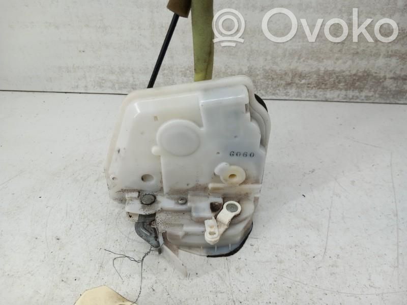 Mazda 2 Front door lock 