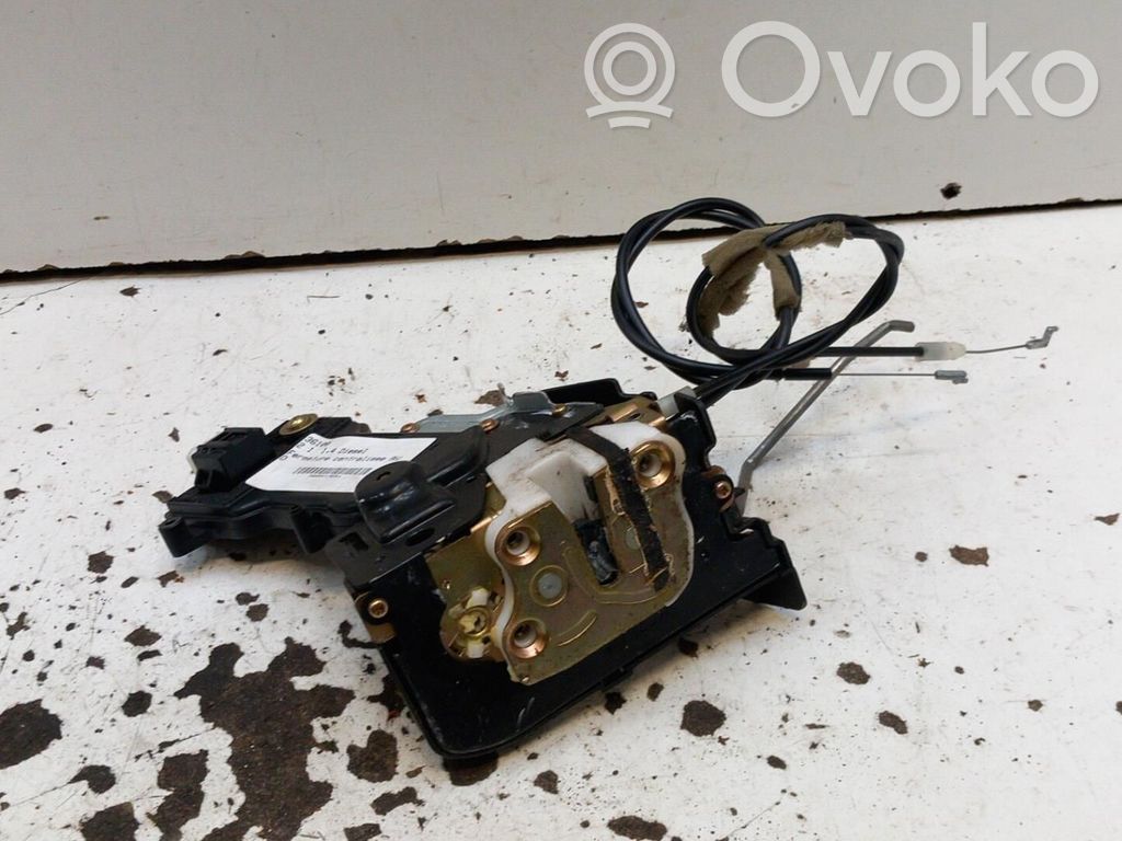 Mazda 2 Front door lock 