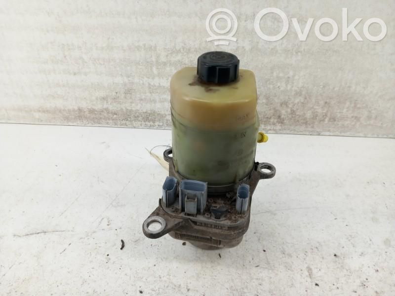 Ford Focus Power steering pump 