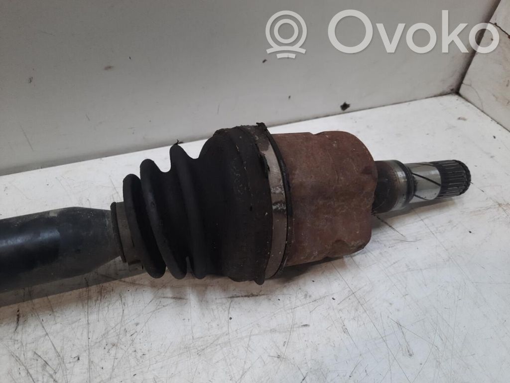 Opel Corsa D Priekinis pusašis 