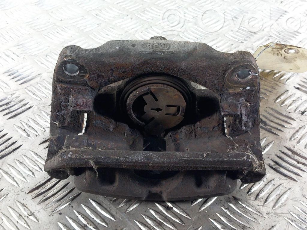 Renault Espace III Zacisk hamulcowy przedni 
