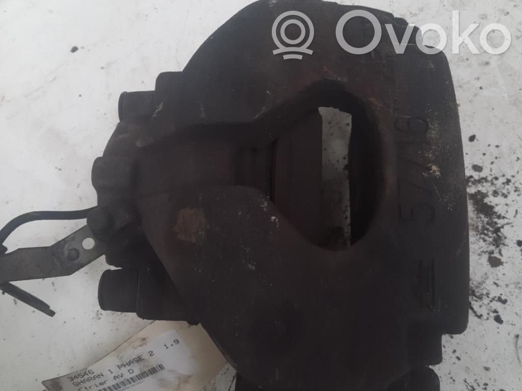 Volkswagen Sharan Zacisk hamulcowy przedni 