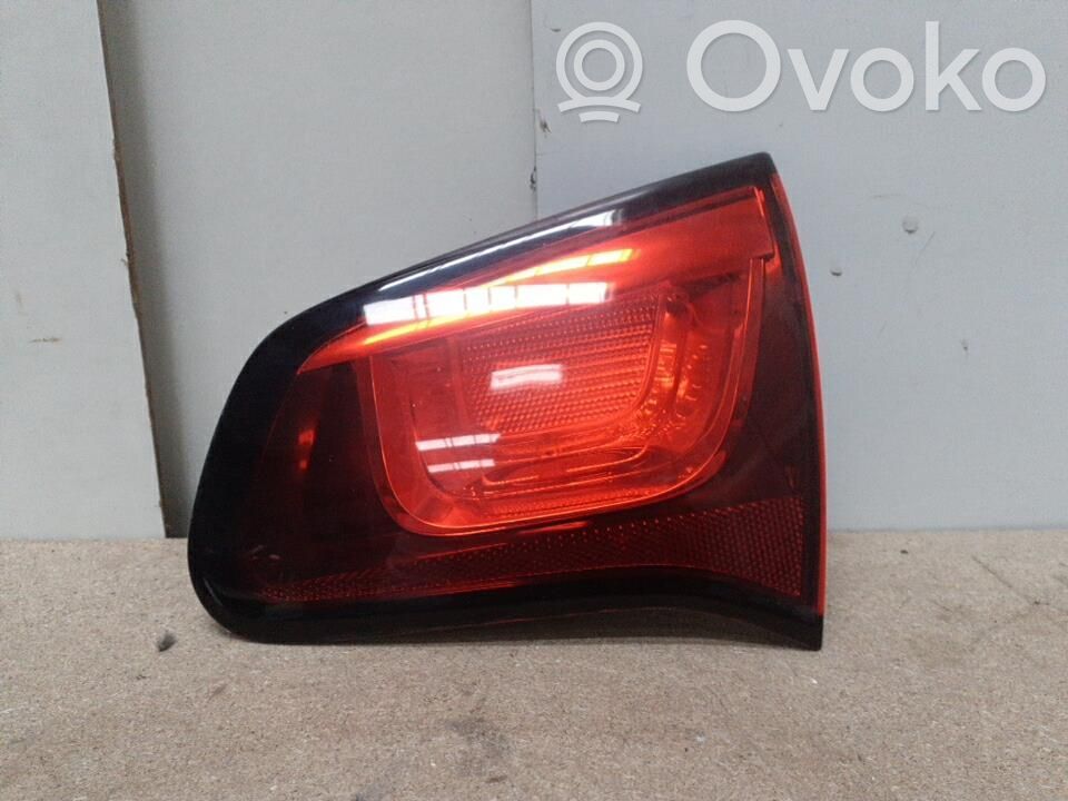 Citroen C3 Aizmugurējais lukturis pārsegā 