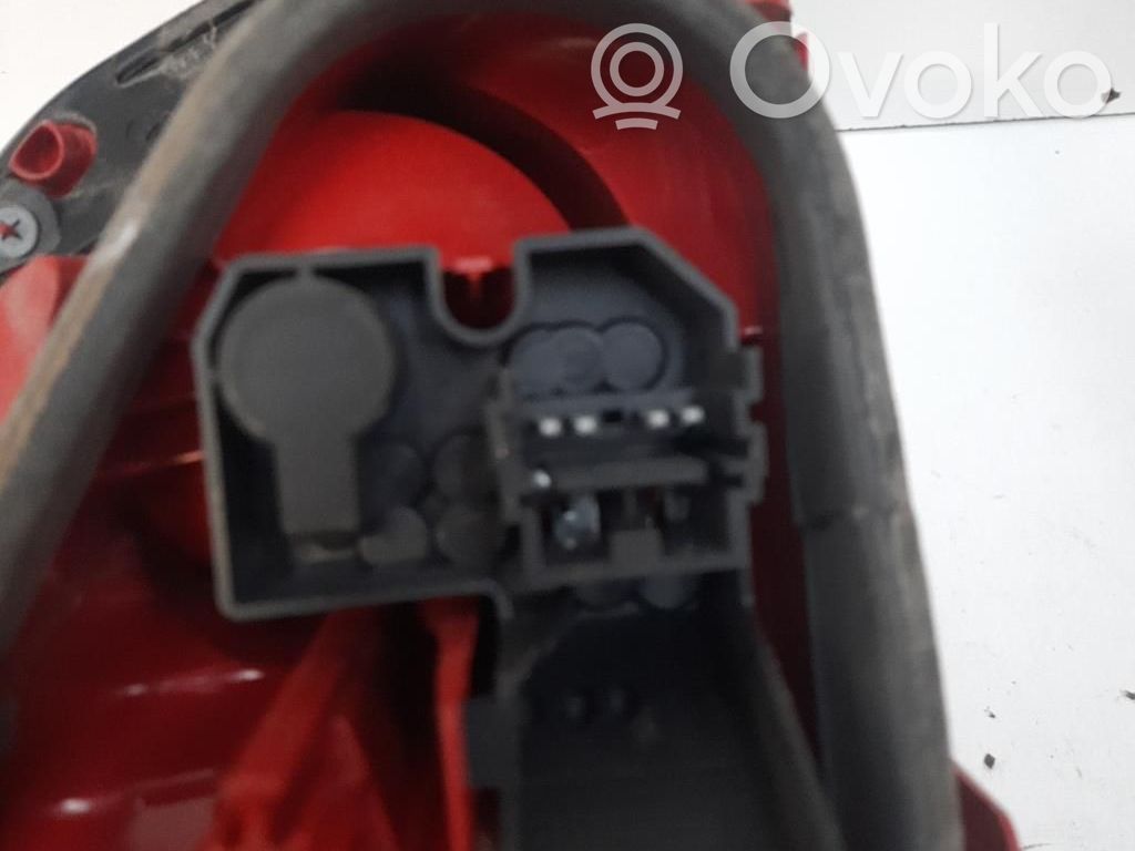 Renault Vel Satis Lampy tylnej klapy bagażnika 