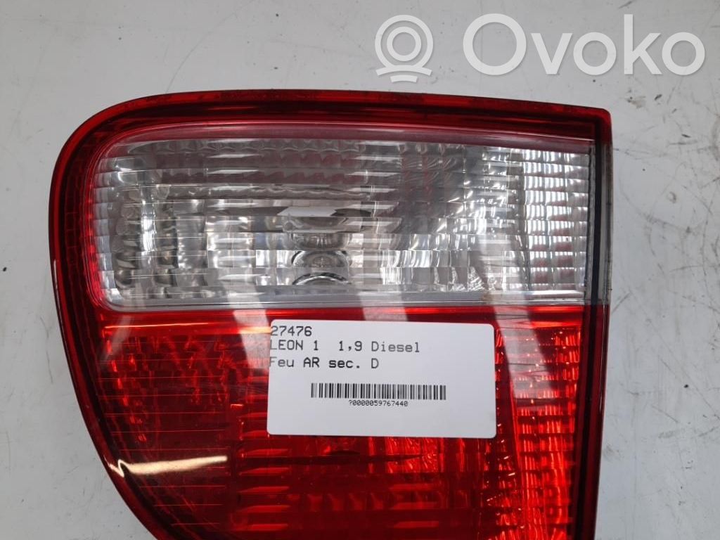 Seat Leon (1M) Takaluukun takavalot 