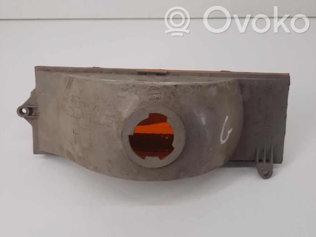 Jeep Cherokee Front fender indicator light 