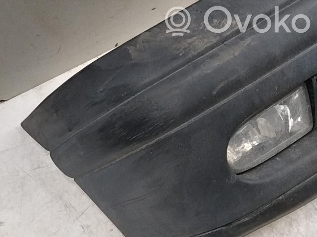 Renault Clio I Parachoques delantero 