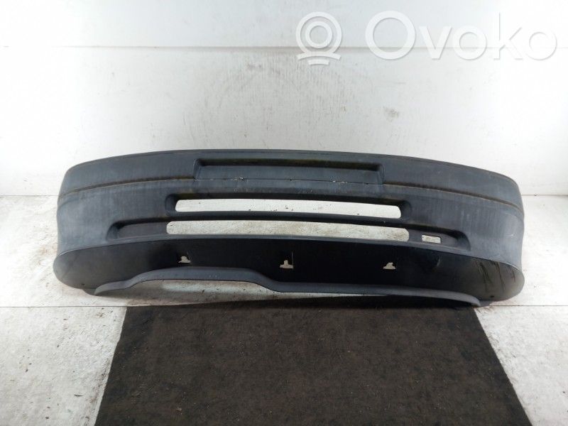 Peugeot 106 Parachoques delantero 