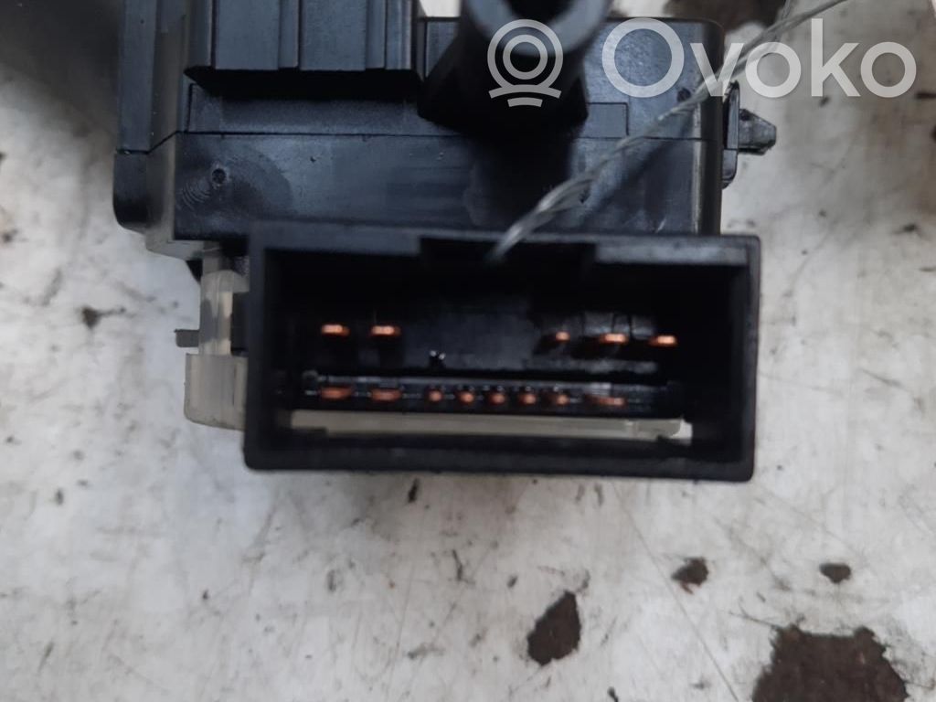KIA Carens II Manetă semnalizator 