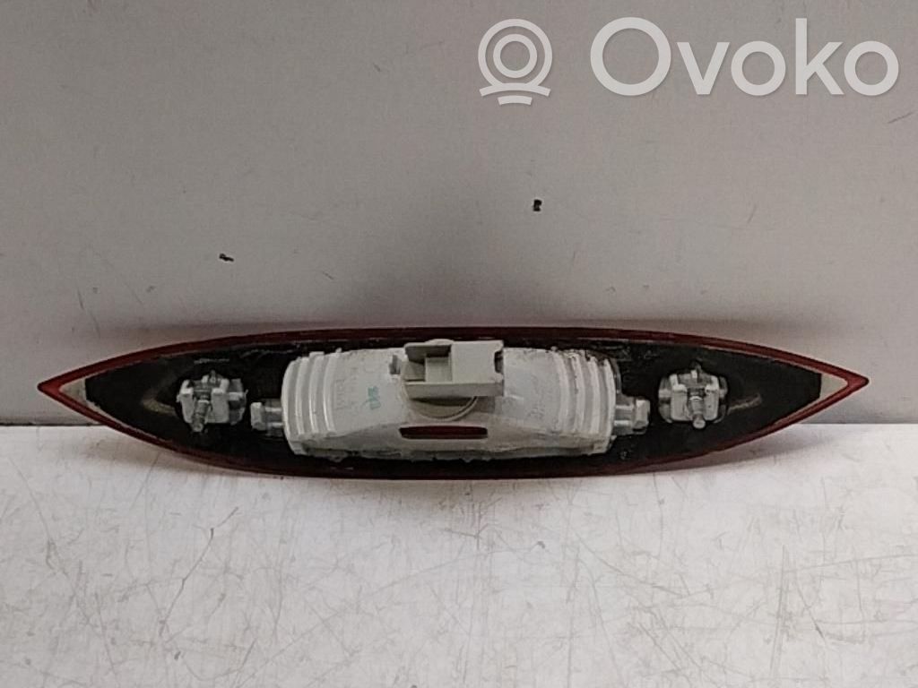 Nissan Note (E11) Third/center stoplight 