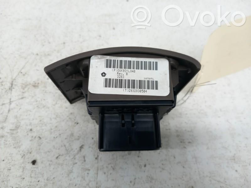 Chrysler PT Cruiser Electric window control switch 