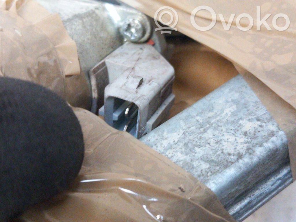 Peugeot 406 Elektryczny podnośnik szyby drzwi przednich 