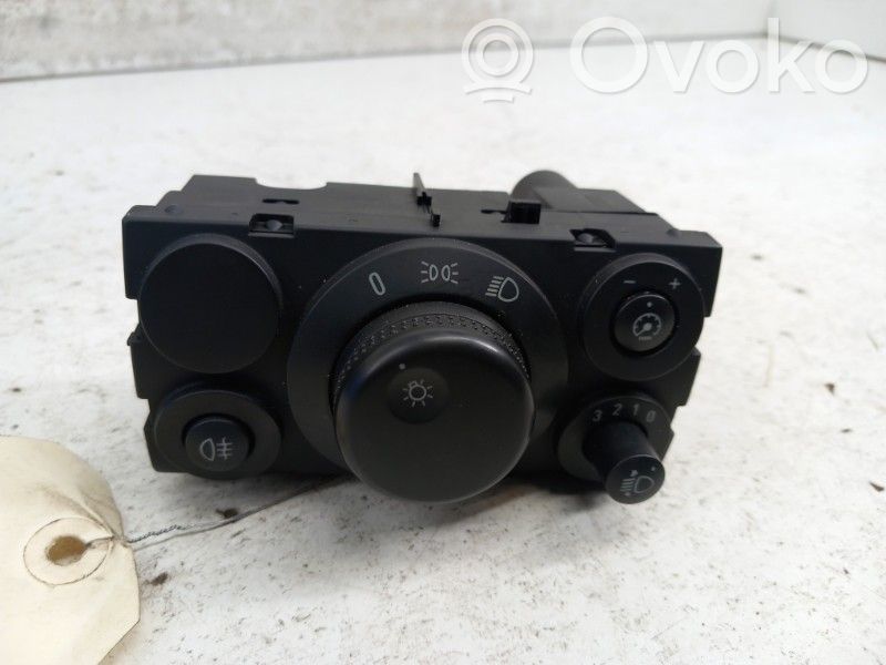 Opel Astra H Light switch 