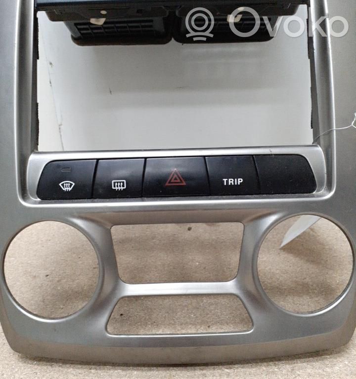 KIA Cerato Hazard light switch 