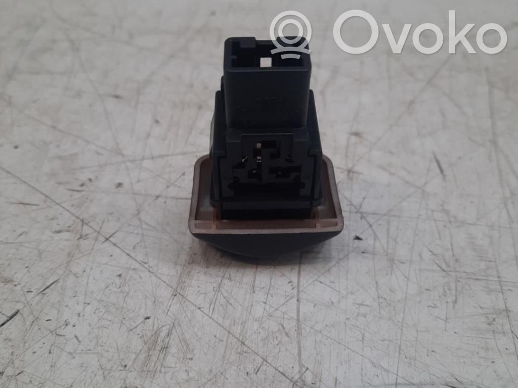 Nissan Note (E11) Hazard light switch 