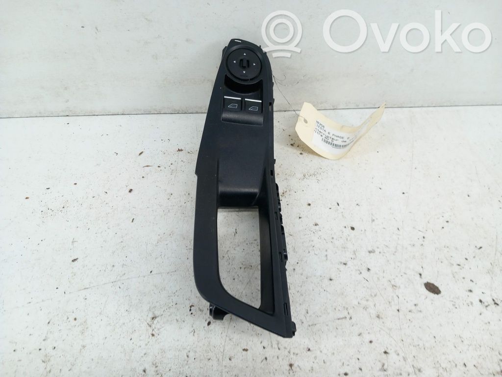 Ford Fiesta Electric window control switch 