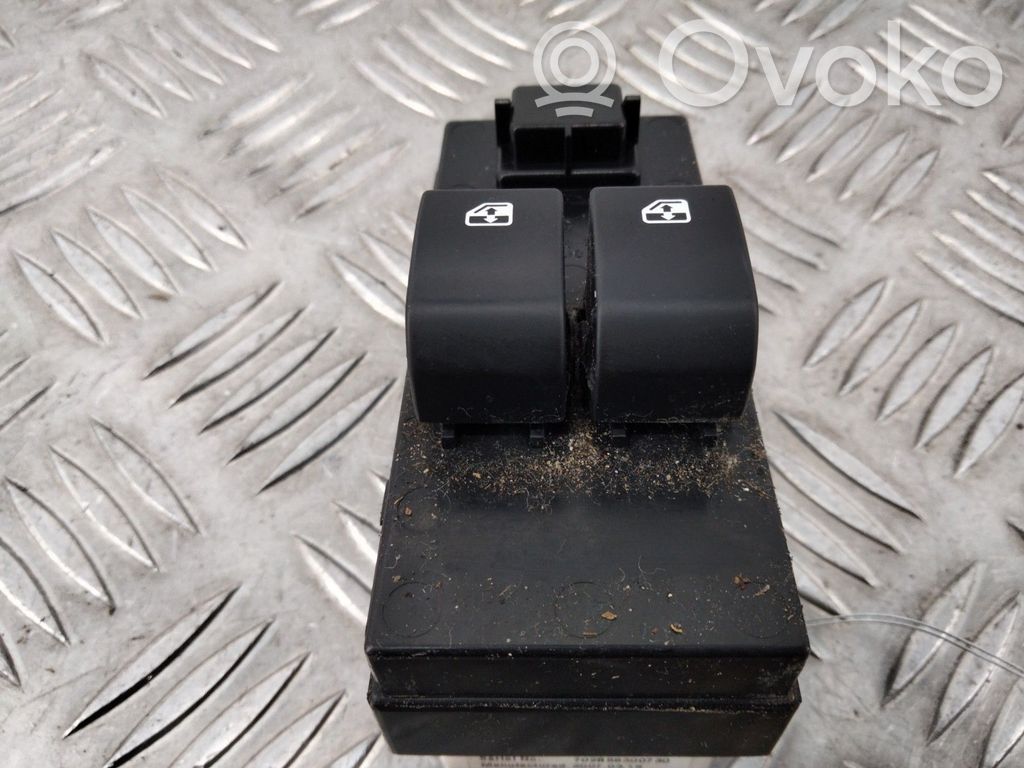 KIA Ceed Electric window control switch 
