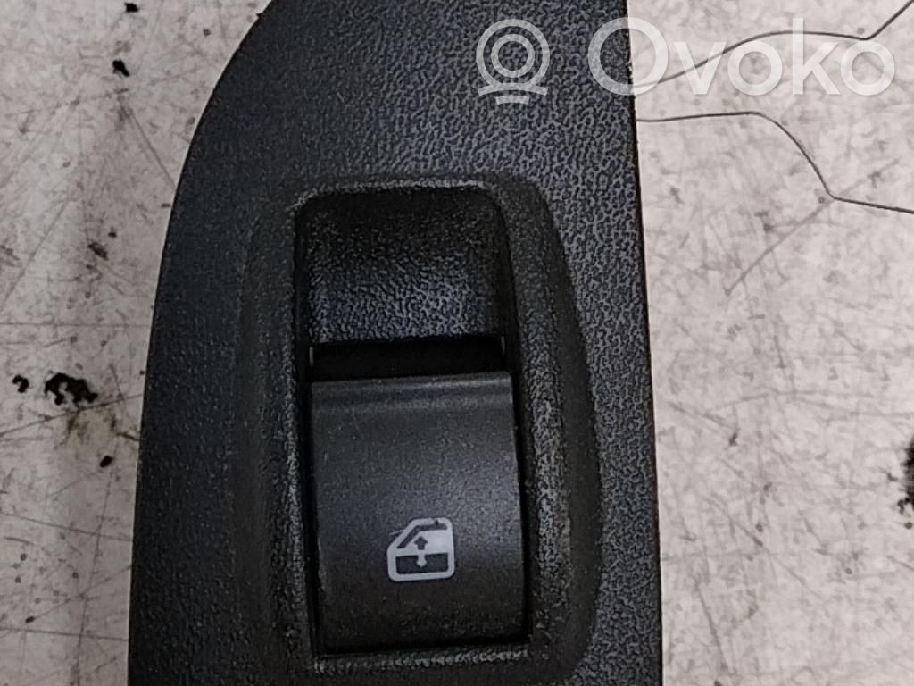 Fiat Bravo Electric window control switch 
