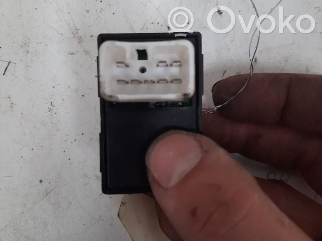 KIA Ceed Electric window control switch 