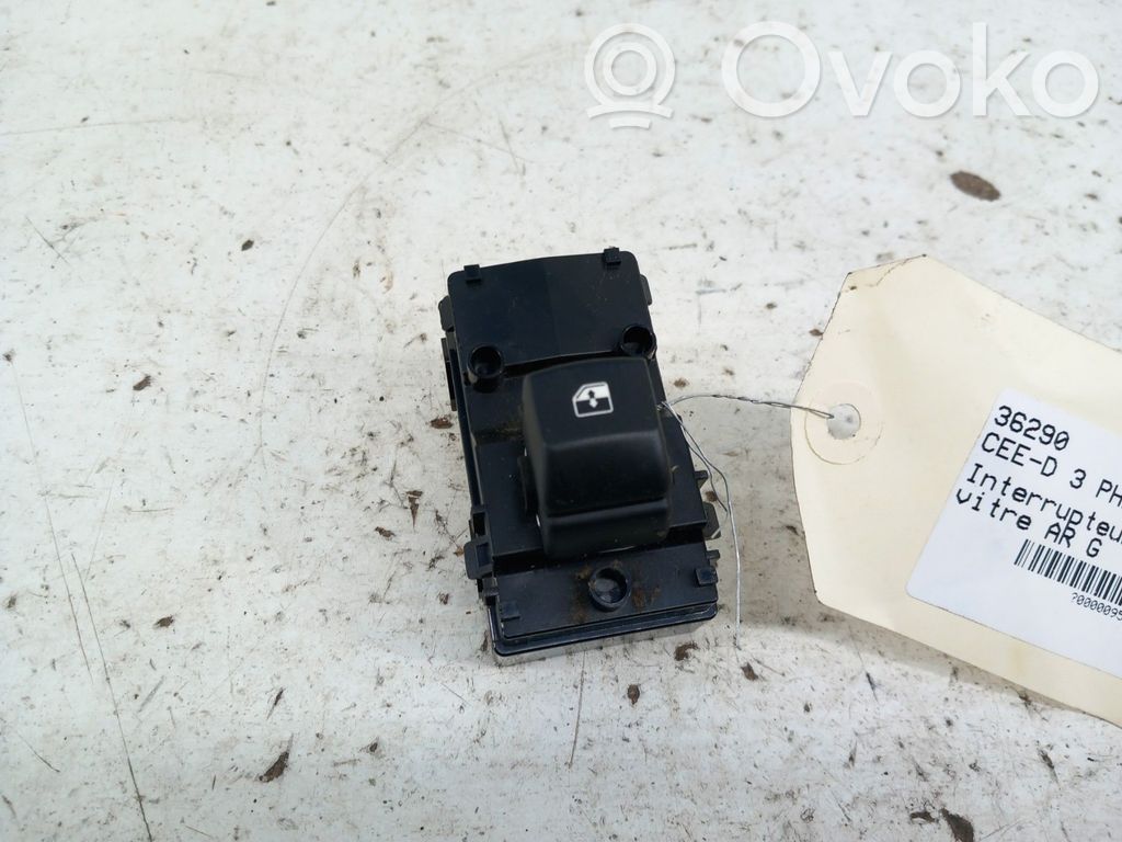 KIA Ceed Electric window control switch 