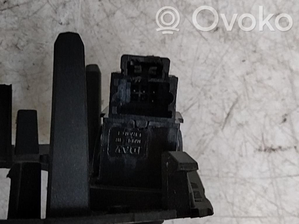 Peugeot 607 Electric window control switch 