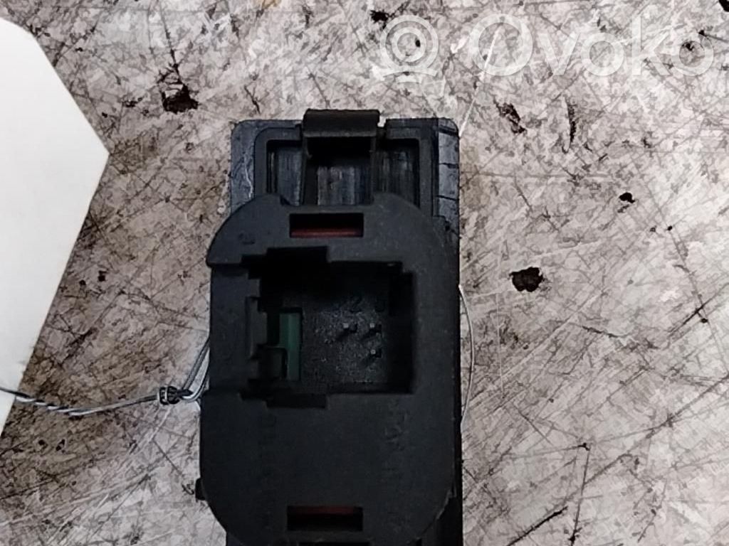 Ford C-MAX I Hazard light switch 