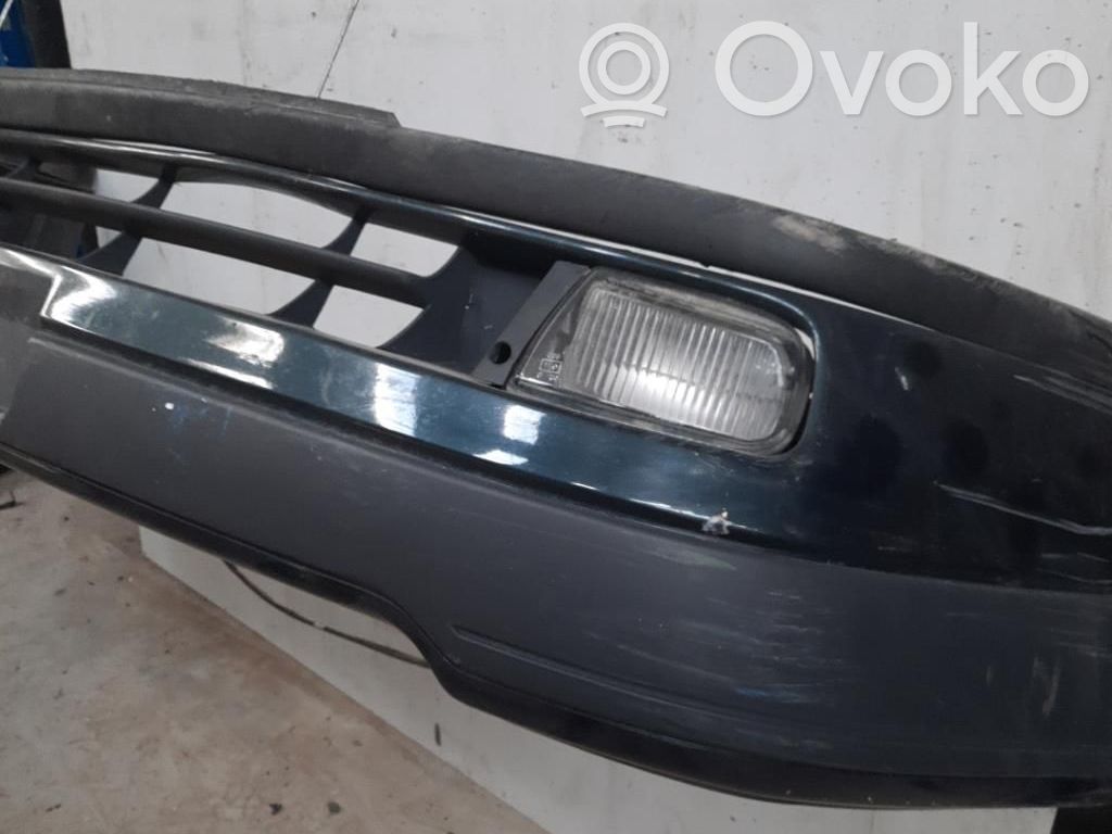 Renault Safrane Parachoques delantero 