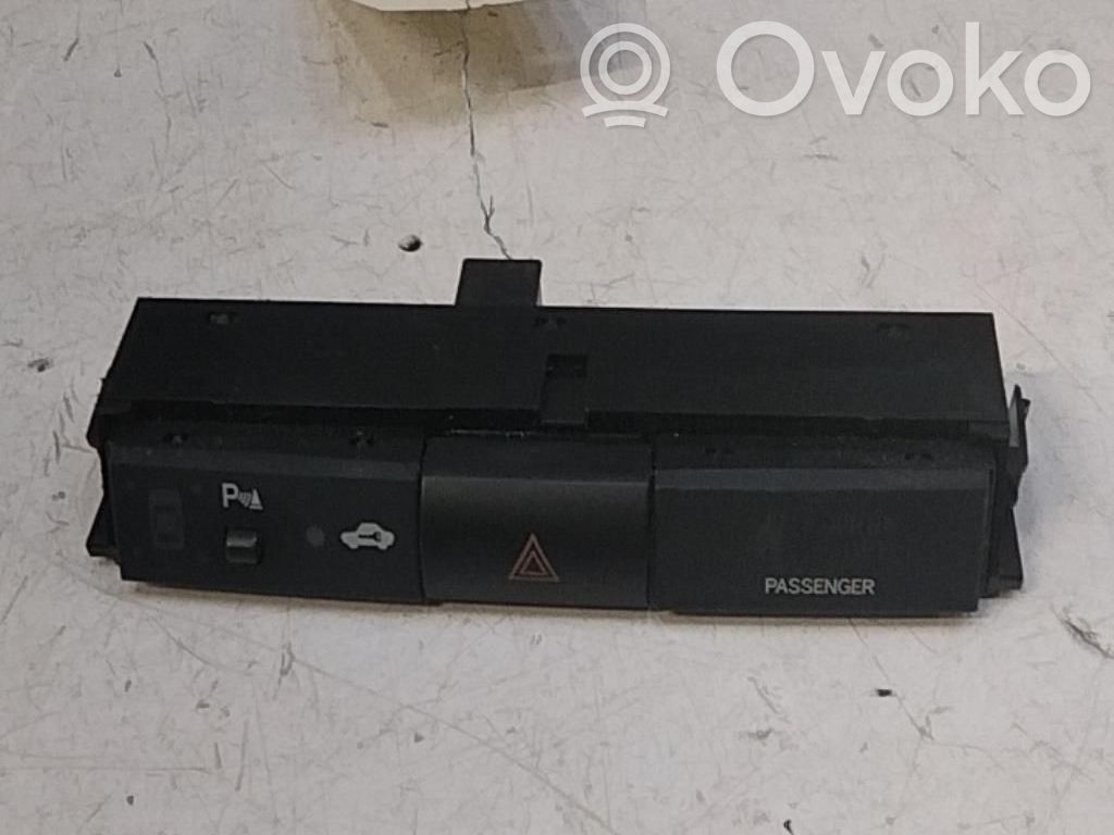 Toyota Corolla Verso AR10 Hazard light switch 