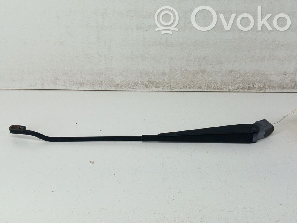 Ford Mondeo Mk III Ramię wycieraczki szyby tylnej 