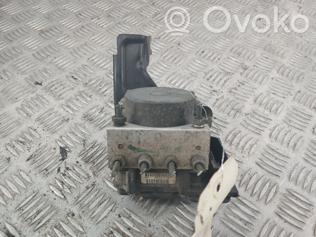 Bomba de ABS   476609U26B