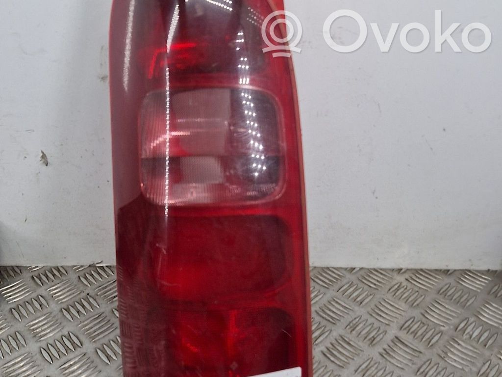 Nissan Interstar Lampa tylna 