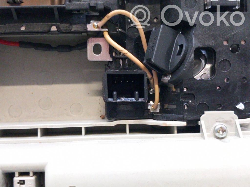 Mazda 5 Front seat light 