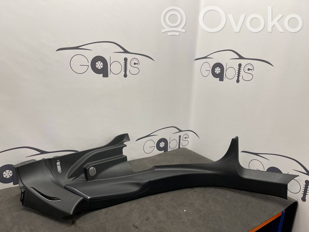Tesla Model S Kita salono detalė 