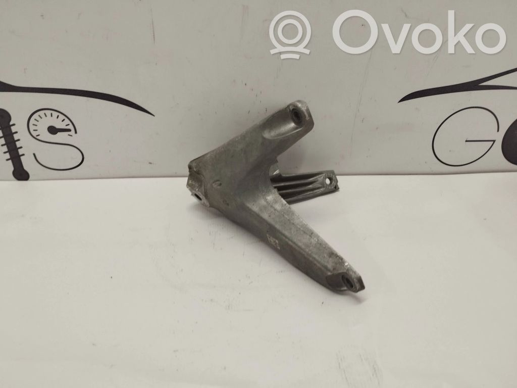 Audi Q4 Sportback e-tron Engine mounting bracket 