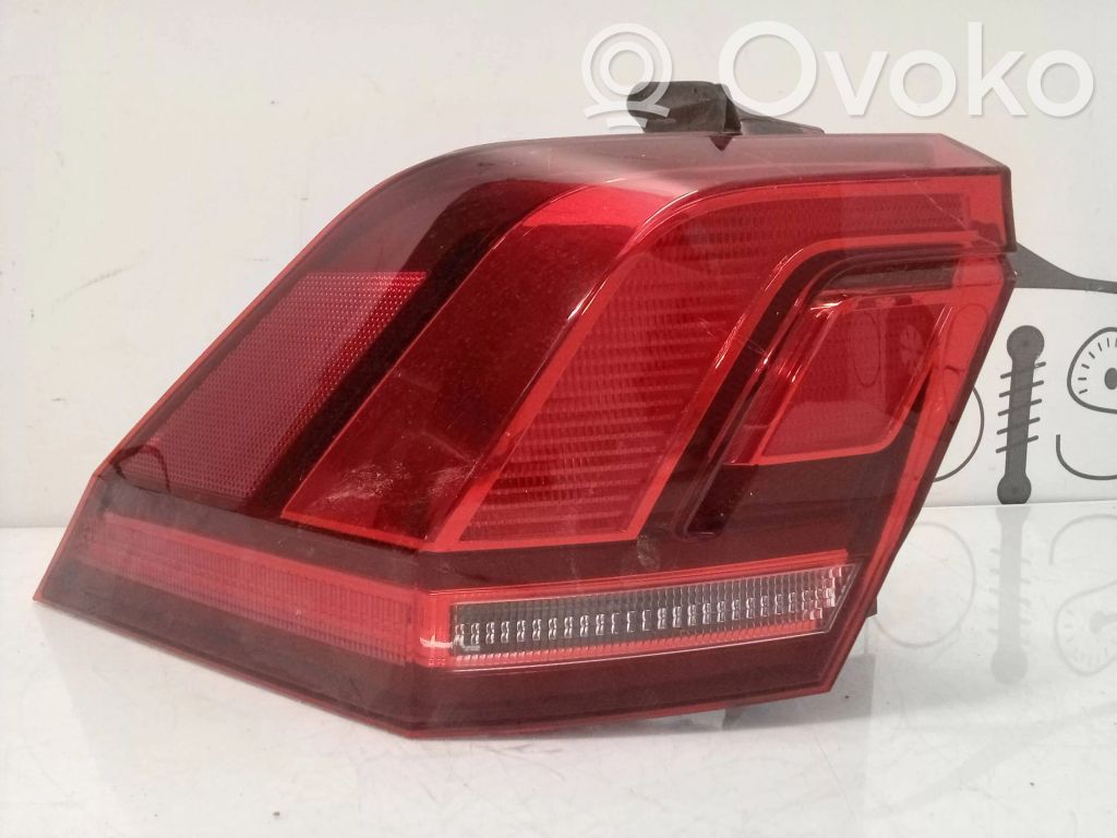 Volkswagen Tiguan Lampa tylna 