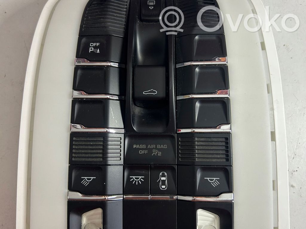 Porsche Cayenne (92A) Luz del asiento delantero 