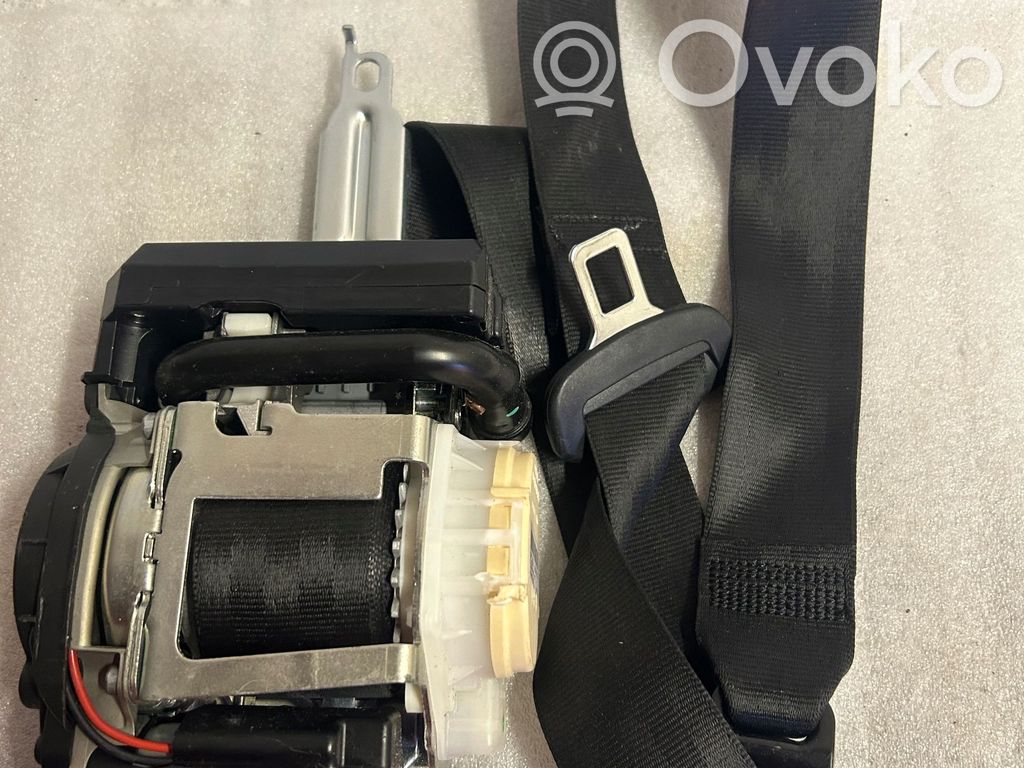 Audi Q8 Cinturón delantero 