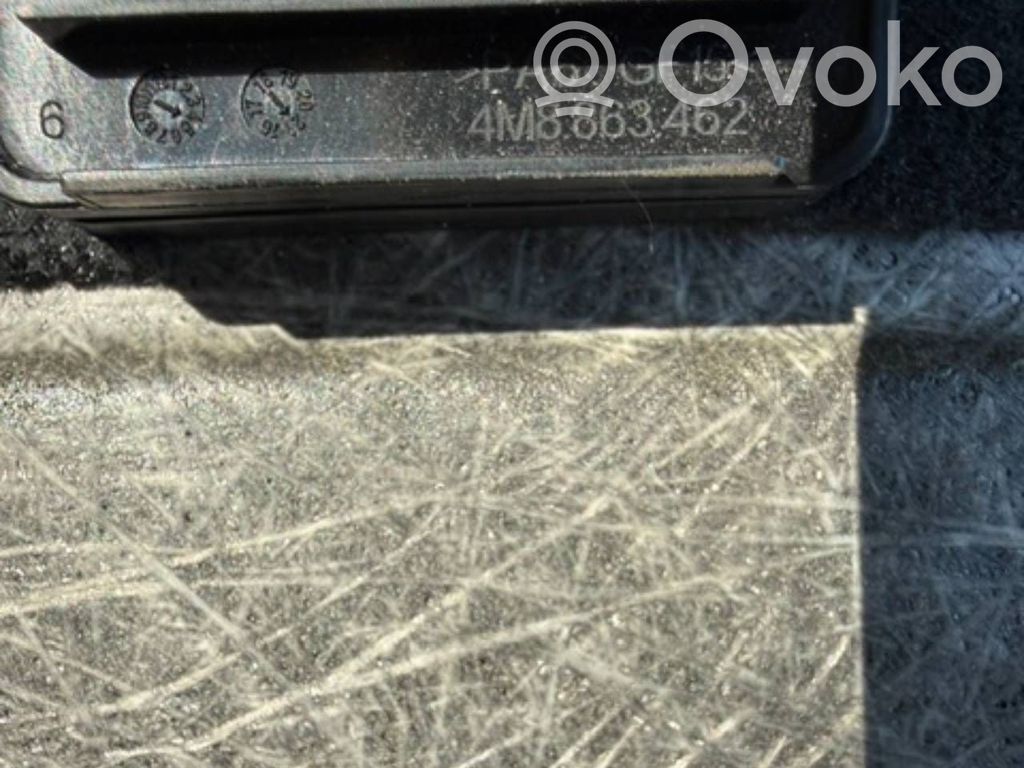 Audi Q8 Revestimiento inferior del maletero 