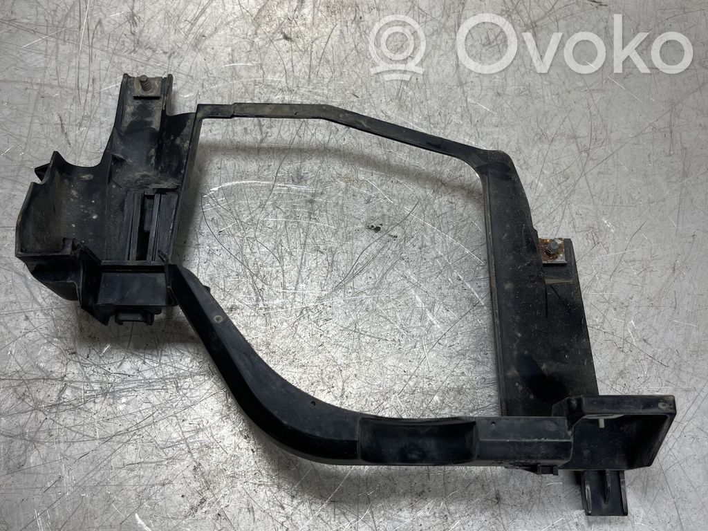 BMW 5 E60 E61 Staffa faro/fanale 