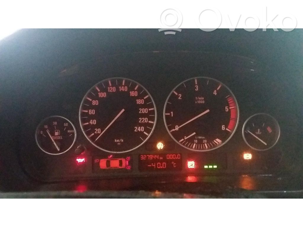 BMW 5 E39 Speedometer (instrument cluster) 