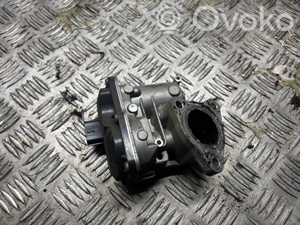 Renault Clio IV EGR valve 