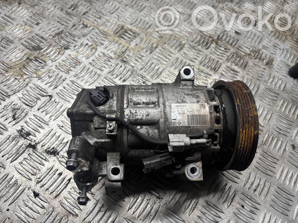 Renault Clio IV Air conditioning (A/C) compressor (pump) 