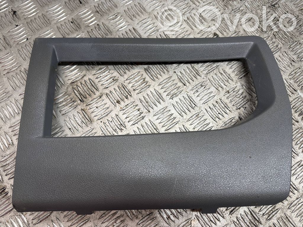 Citroen Jumpy Kita panelės detalė 
