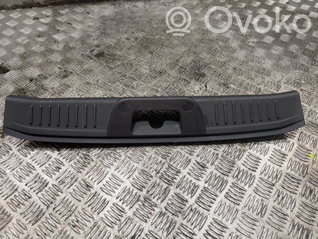 Ford Fiesta Osłona pasa bagażnika 