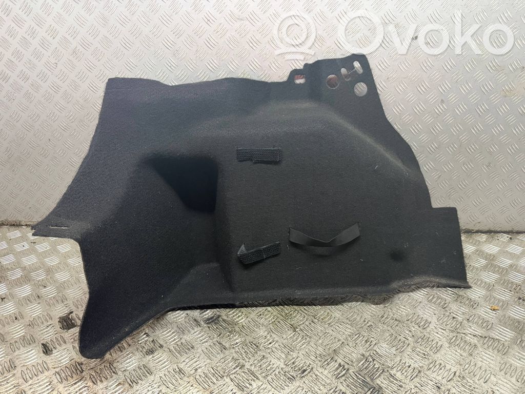 Ford Fiesta Boczek / Tapicerka boczna bagażnika 