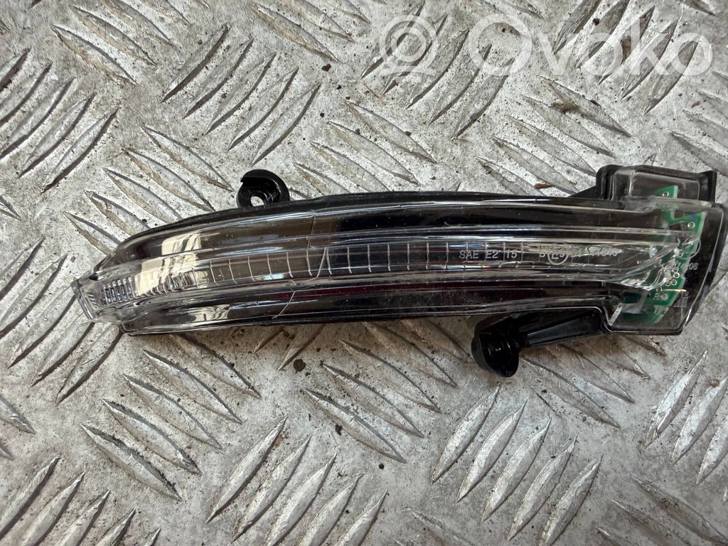 Renault Megane IV Mirror indicator light 