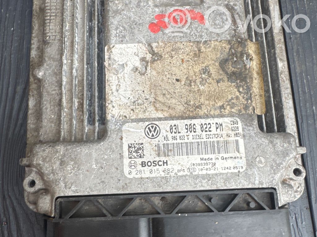 Volkswagen Golf VI Engine control unit/module 