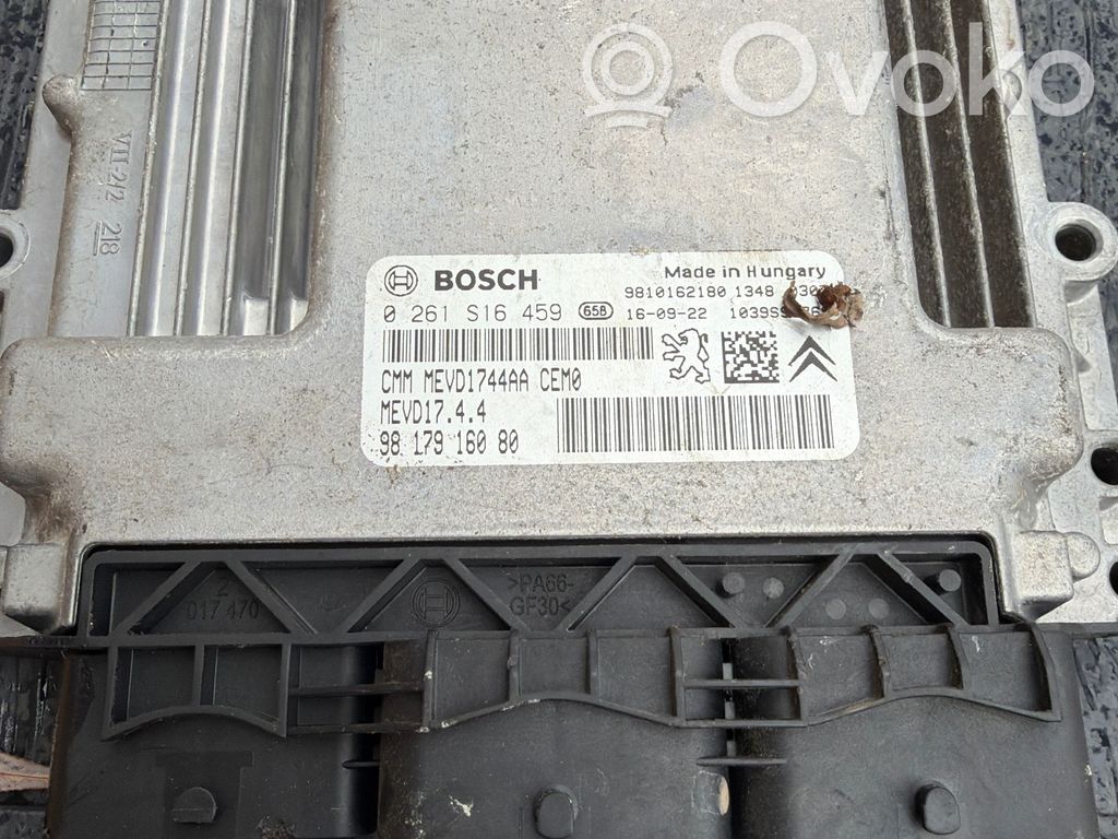 Peugeot 208 I Engine control unit/module 